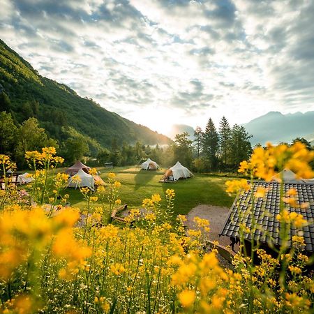 Hotel Glamping Gozdna Jasa Bovec Exteriér fotografie