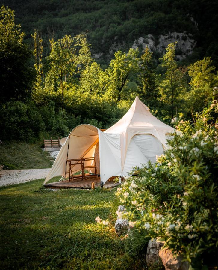 Hotel Glamping Gozdna Jasa Bovec Exteriér fotografie