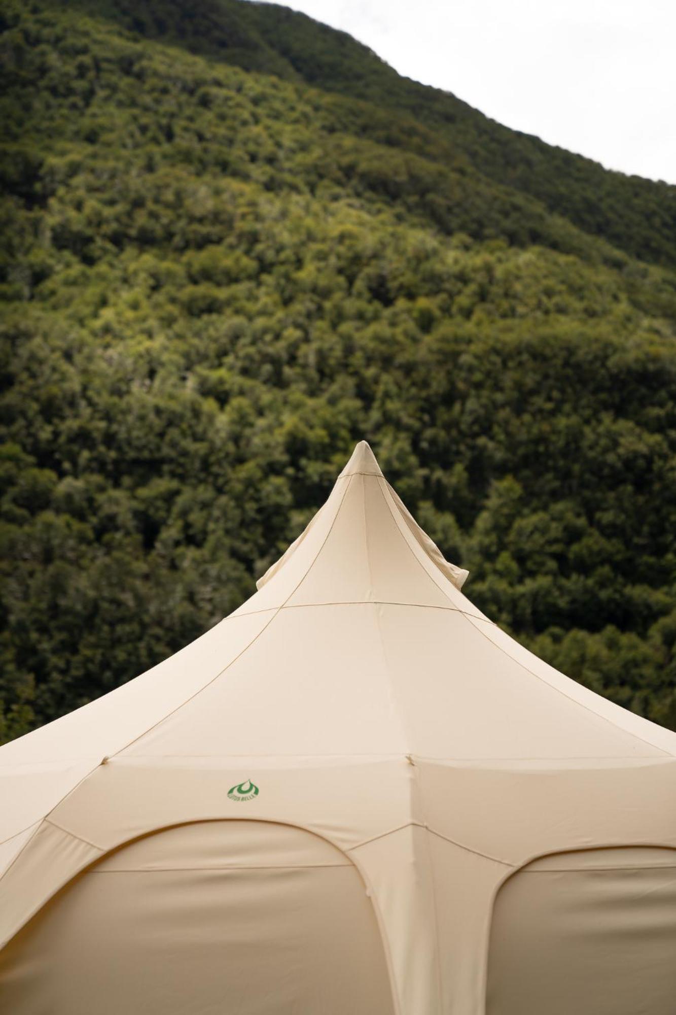 Hotel Glamping Gozdna Jasa Bovec Exteriér fotografie
