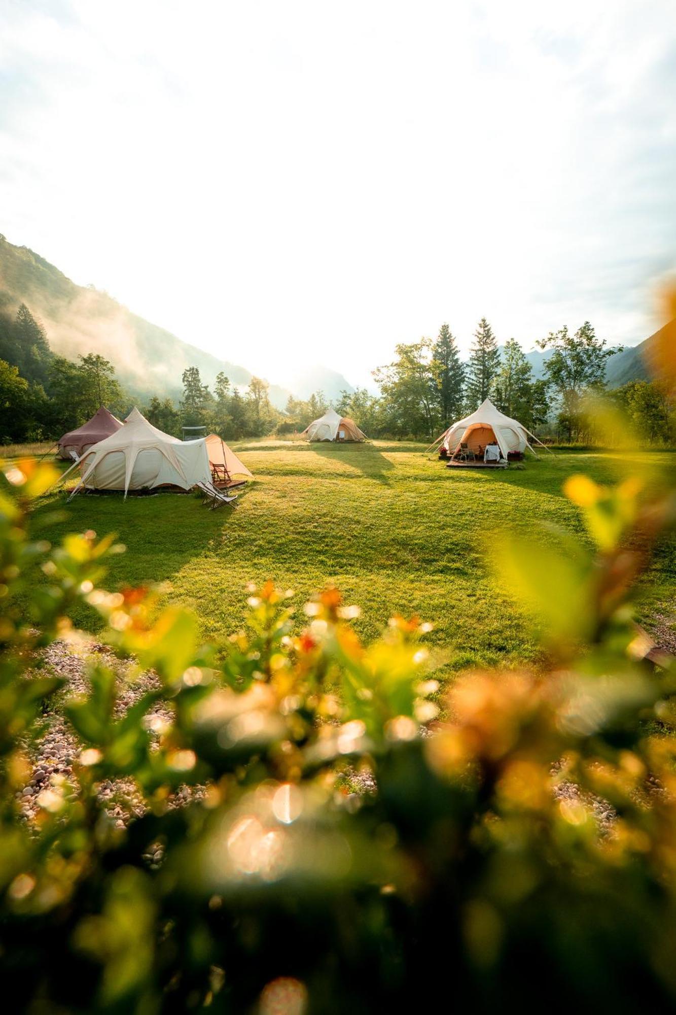 Hotel Glamping Gozdna Jasa Bovec Exteriér fotografie