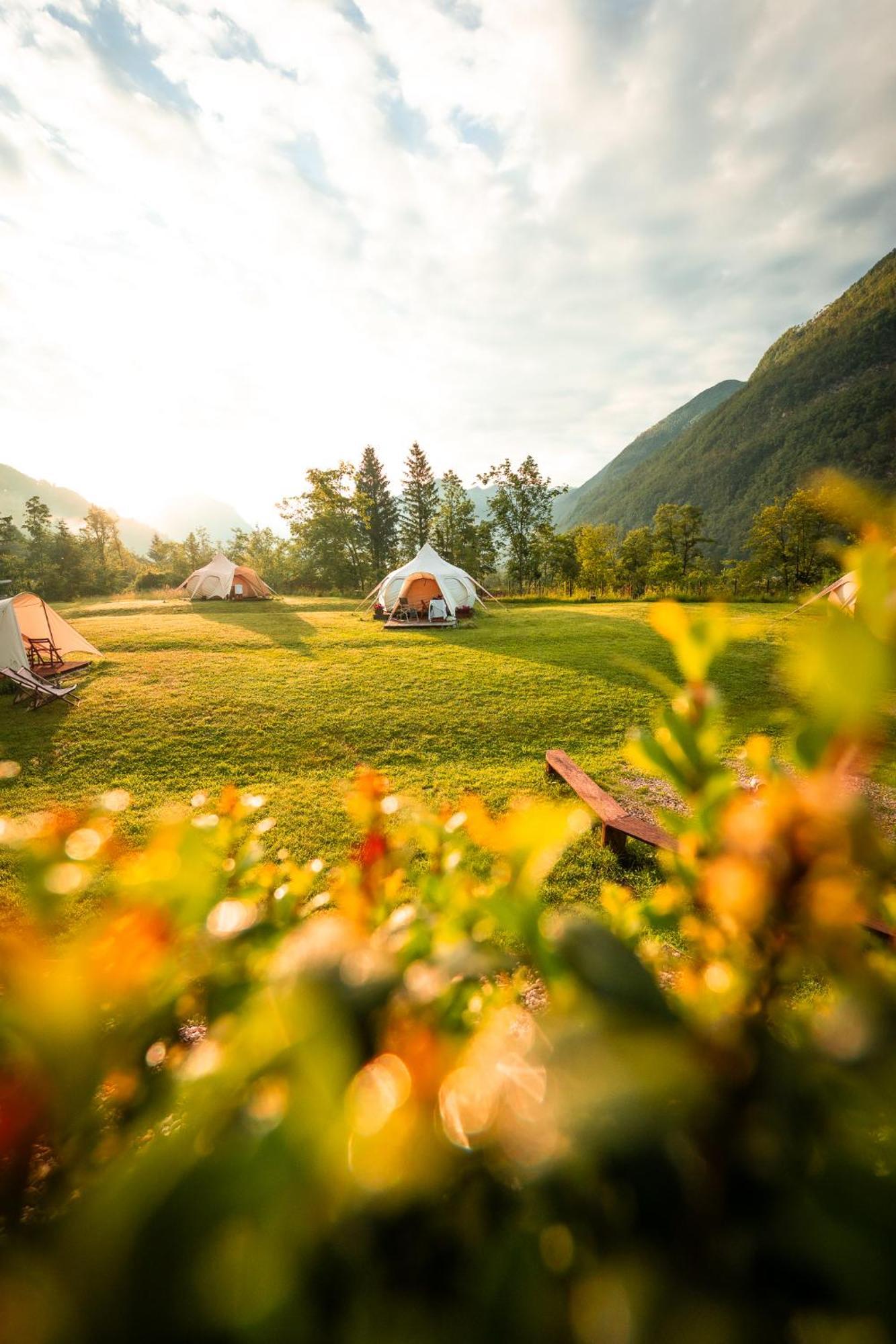 Hotel Glamping Gozdna Jasa Bovec Exteriér fotografie