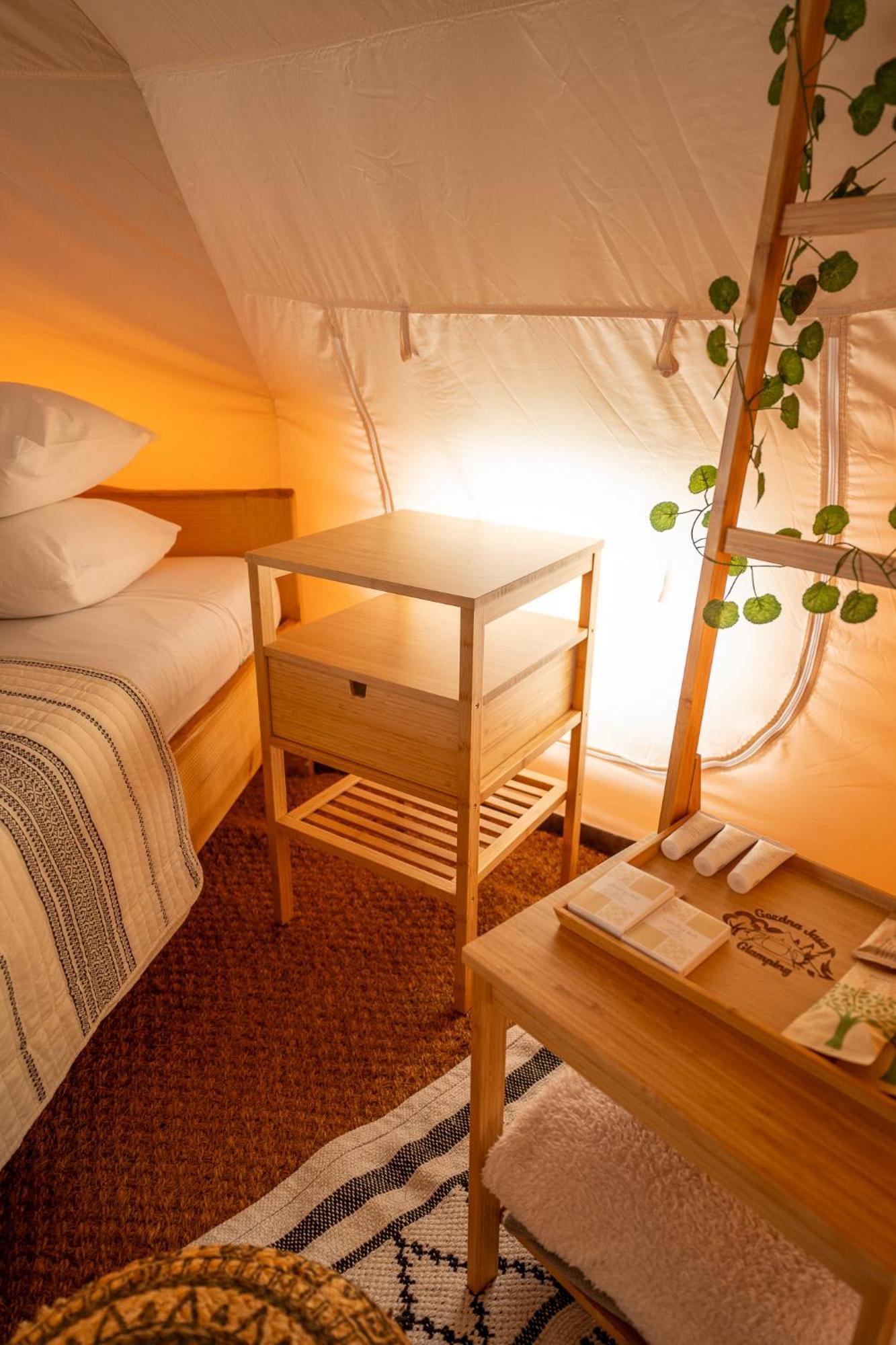 Hotel Glamping Gozdna Jasa Bovec Exteriér fotografie
